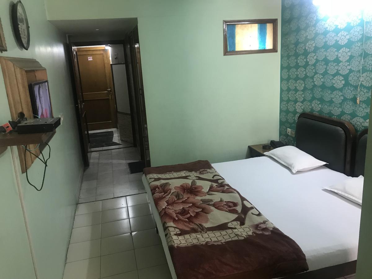 Hotel Sukant Palace Delhi  Eksteriør billede