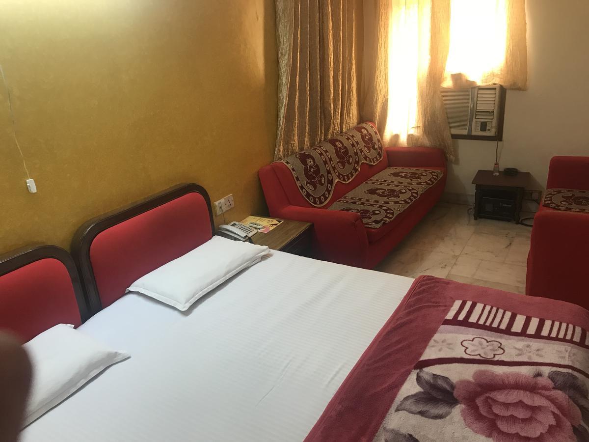 Hotel Sukant Palace Delhi  Eksteriør billede